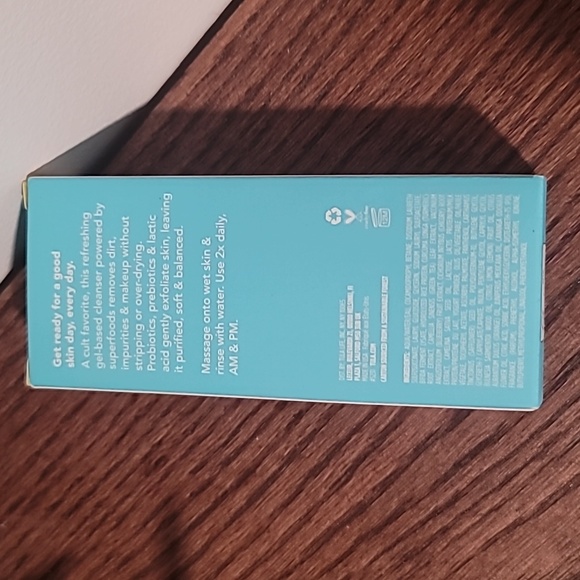 💫Tula Skincare -the cult classic face cleanser - Picture 2 of 5